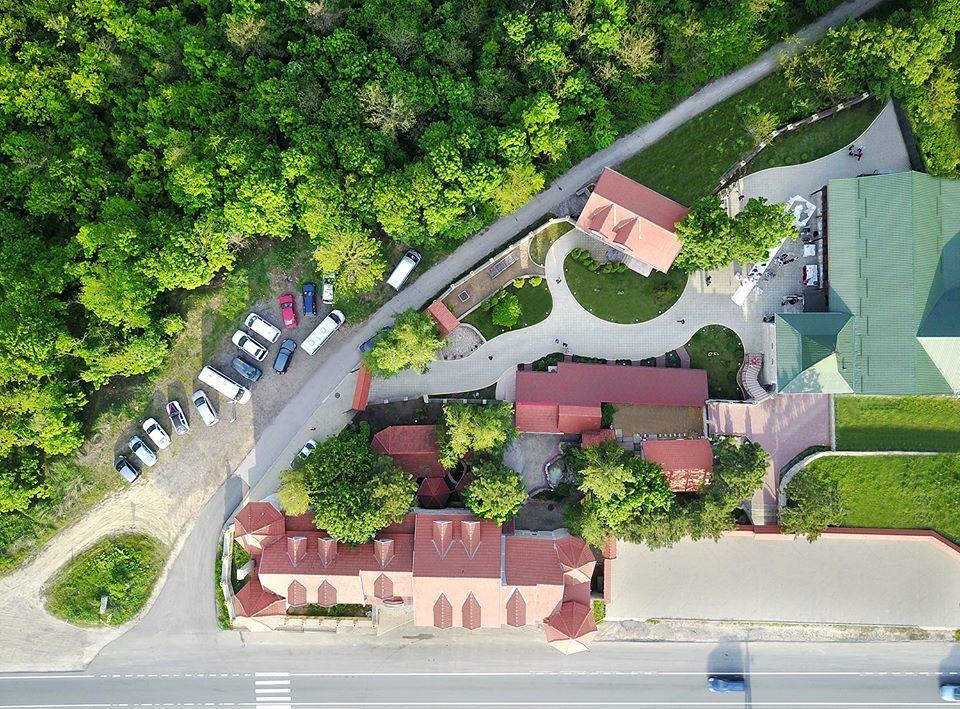 Curtea Boierului Hotel Peresecina Exteriör bild